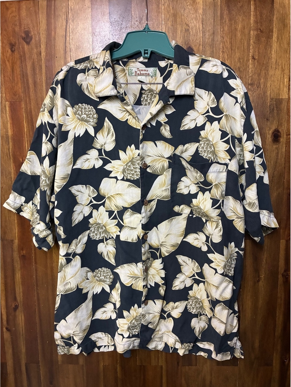 Vintage Tommy Bahama Silk Hawaiian Shirt L Navy Floral Y2K Aloha Resort